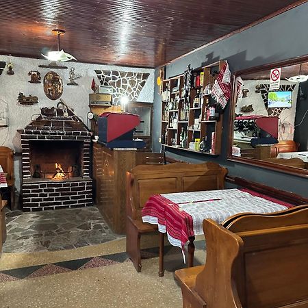 Villa Zefi Rrenc Papaj Esterno foto