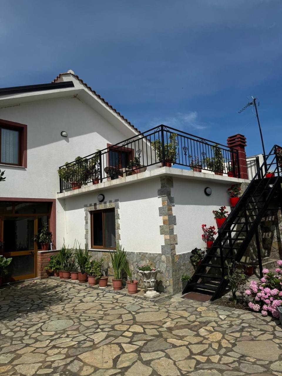 Villa Zefi Rrenc Papaj Esterno foto