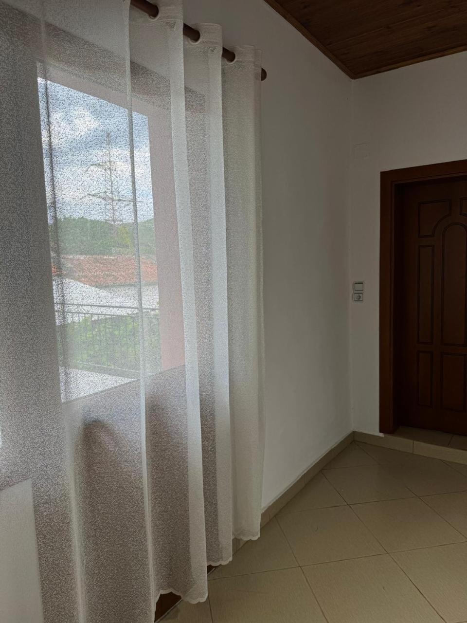 Villa Zefi Rrenc Papaj Esterno foto