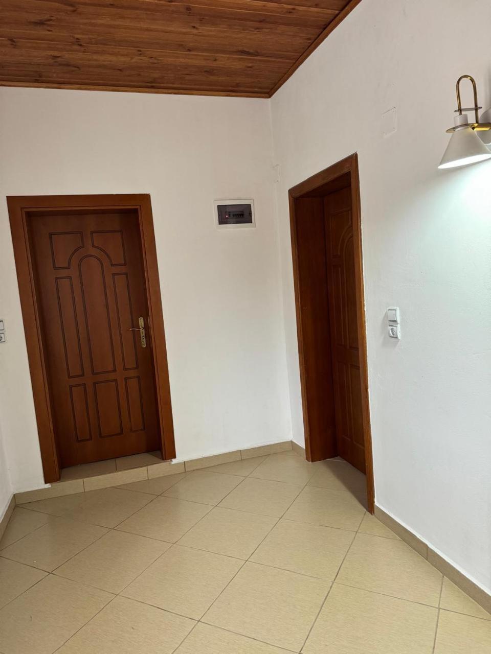 Villa Zefi Rrenc Papaj Esterno foto