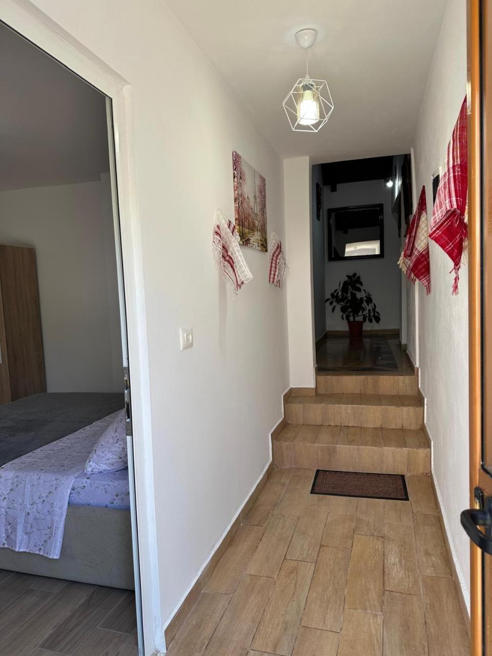 Villa Zefi Rrenc Papaj Esterno foto